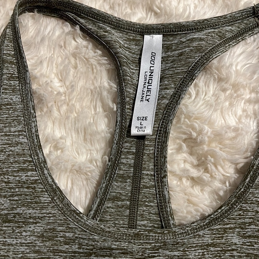 NWOT Lorna Jane Racerback Tank - Picture 2 of 3